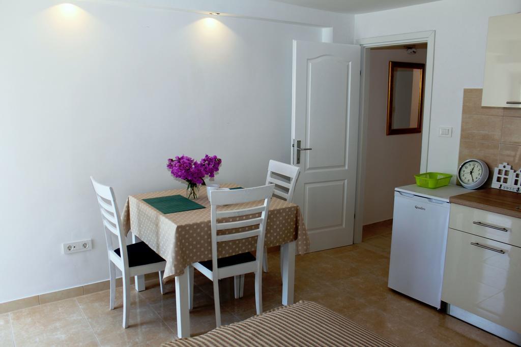 Apartment La Luna Kastela Oda fotoğraf